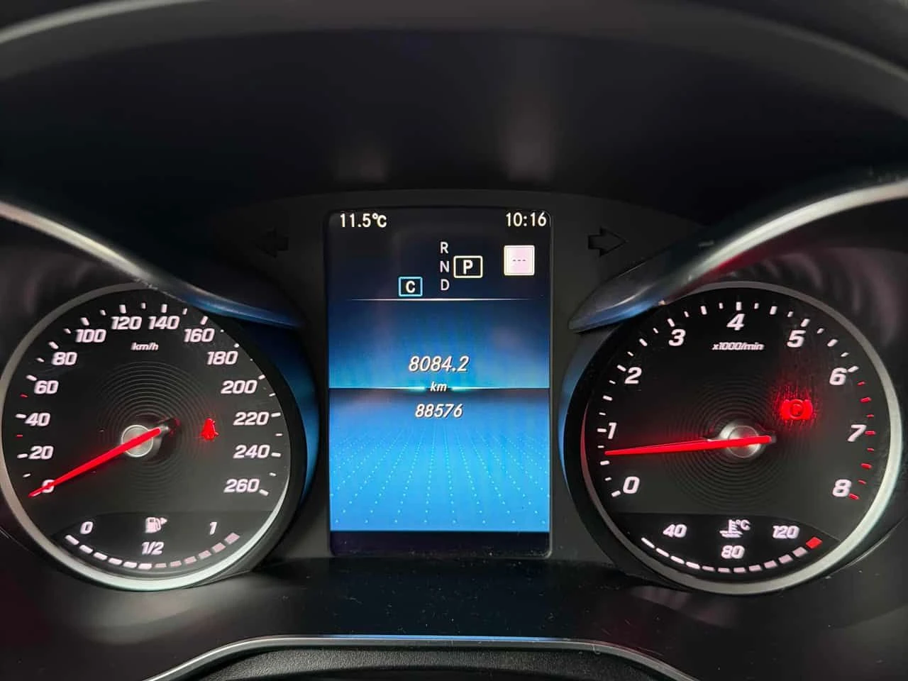 Mercedes-Benz GLC 300 * CARFAX * 2 КЛЮЧА * KEYLESS * ПОДГРЕВ, снимка 8 - Автомобили и джипове - 54598742