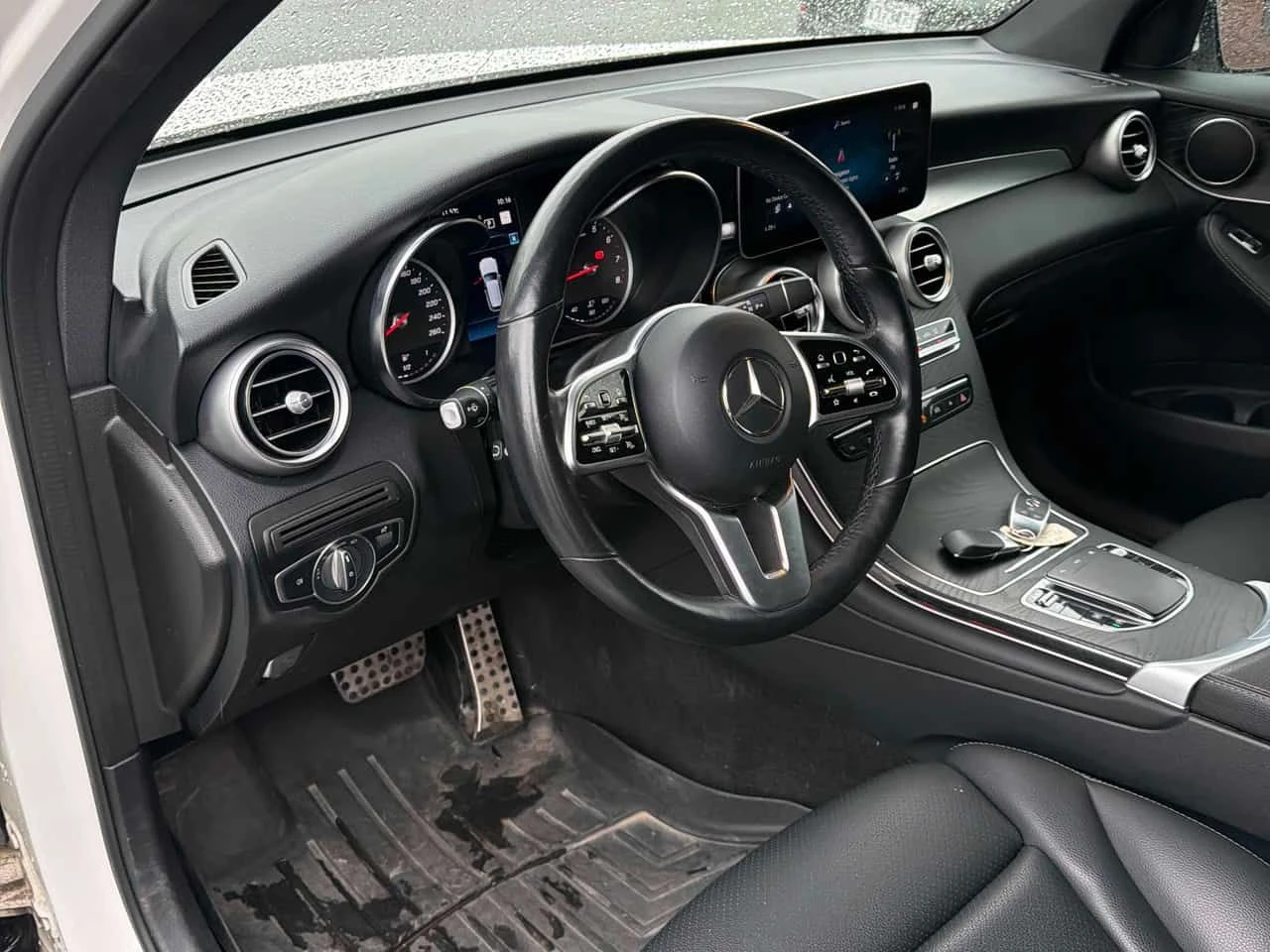 Mercedes-Benz GLC 300 * CARFAX * 2 КЛЮЧА * KEYLESS * ПОДГРЕВ, снимка 5 - Автомобили и джипове - 54598742