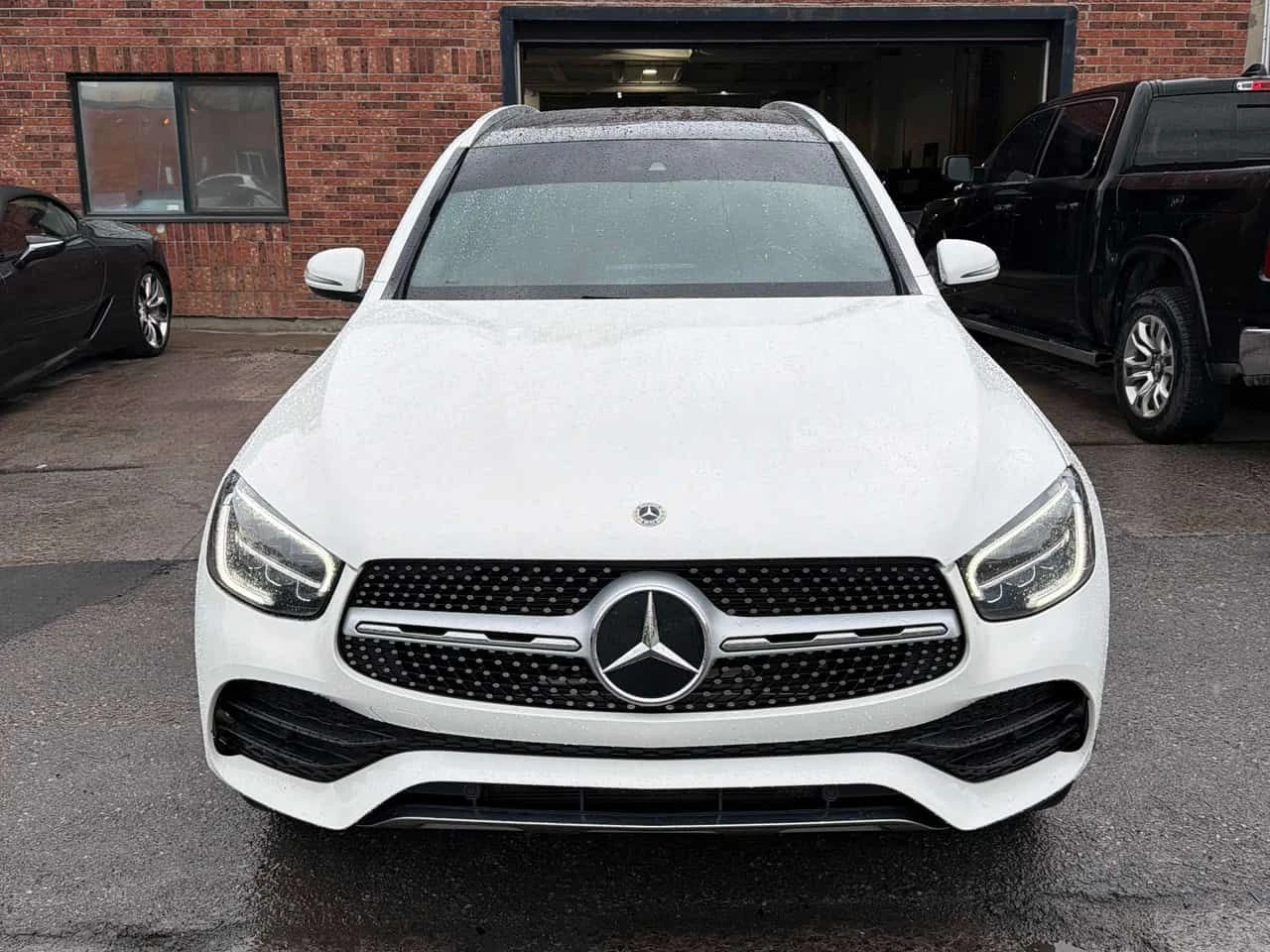 Mercedes-Benz GLC 300 * CARFAX * 2 КЛЮЧА * KEYLESS * ПОДГРЕВ, снимка 6 - Автомобили и джипове - 54598742