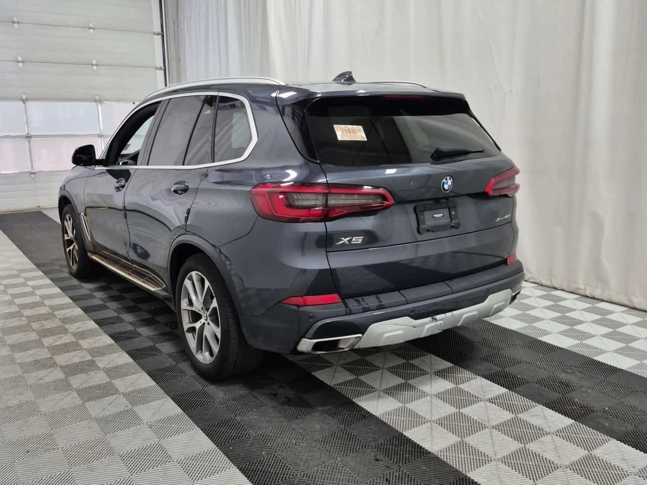 BMW X5 * xDrive40i * ПОДГРЕВИ * ПАНО * CARFAX * , снимка 4 - Автомобили и джипове - 54611824