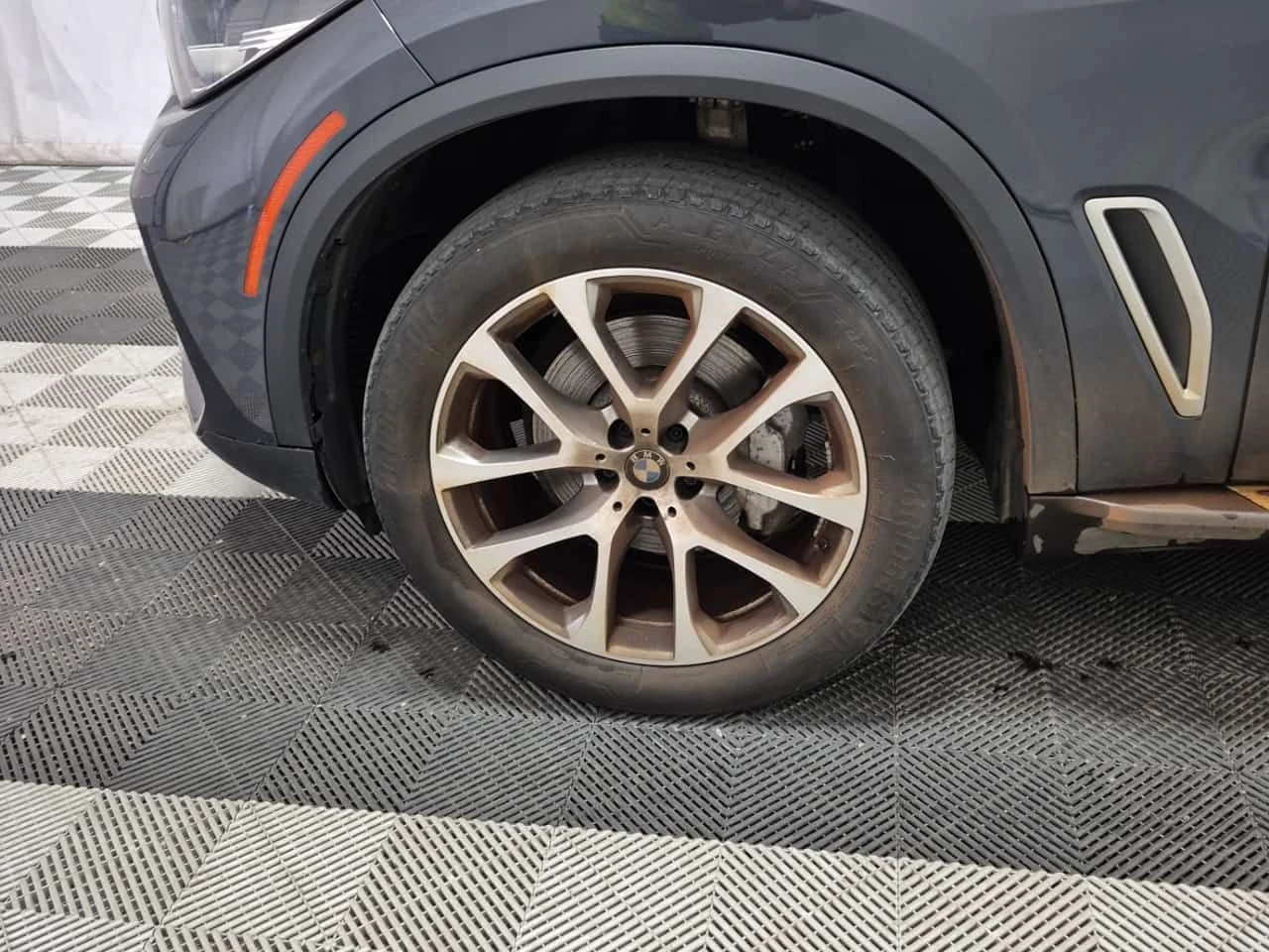 BMW X5 * xDrive40i * ПОДГРЕВИ * ПАНО * CARFAX * , снимка 6 - Автомобили и джипове - 54611824