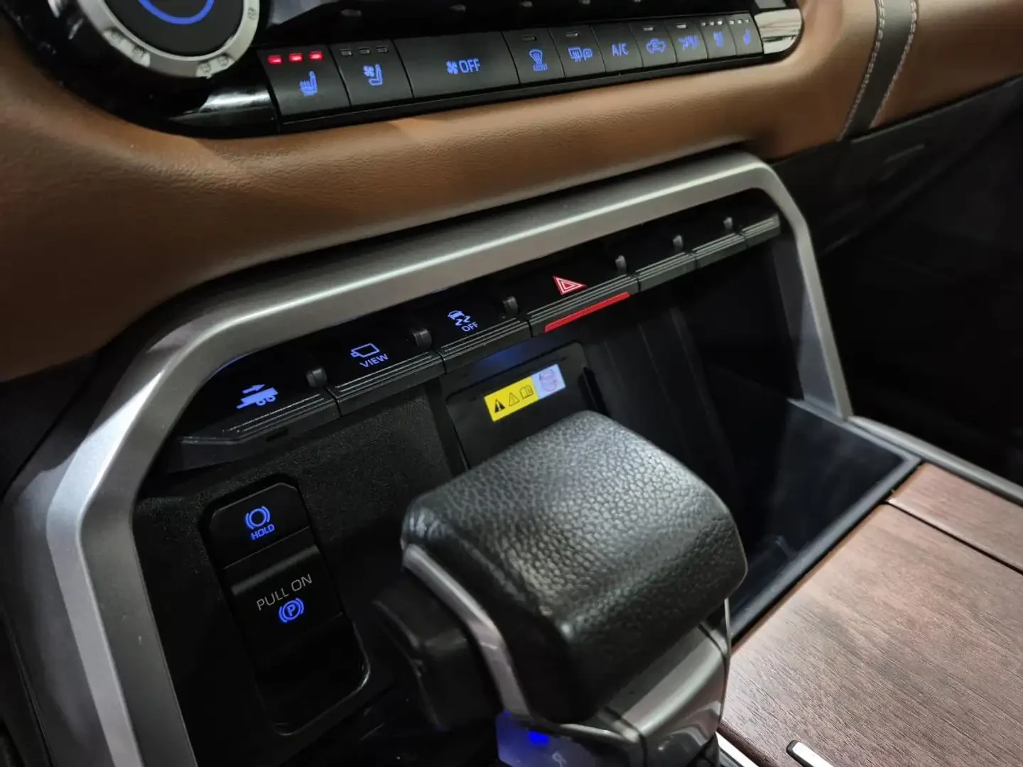 Toyota Tundra Tundra, снимка 14 - Автомобили и джипове - 54836507