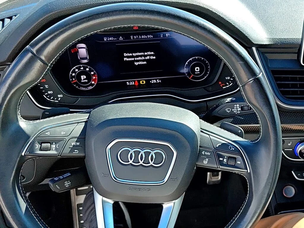 Audi SQ5 ДИГИТАЛНО* ТАБЛО* ПОДГРЕВ* КАМЕРА* КЕЙЛЕС* , снимка 10 - Автомобили и джипове - 54967926