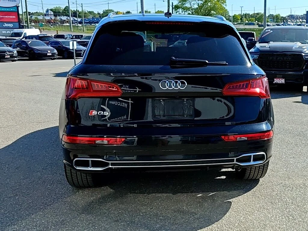 Audi SQ5 ДИГИТАЛНО* ТАБЛО* ПОДГРЕВ* КАМЕРА* КЕЙЛЕС* , снимка 8 - Автомобили и джипове - 54967926