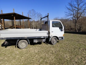 Nissan Capstar Бордови  | Auto.bg — изображение 2