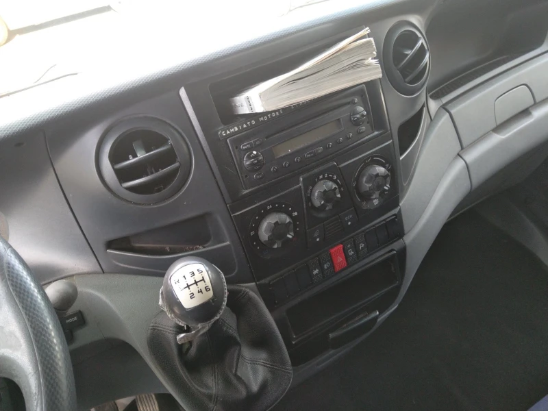 Iveco 35 35c14 CNG-3.0Бензин/Метан, снимка 14 - Бусове и автобуси - 52406726