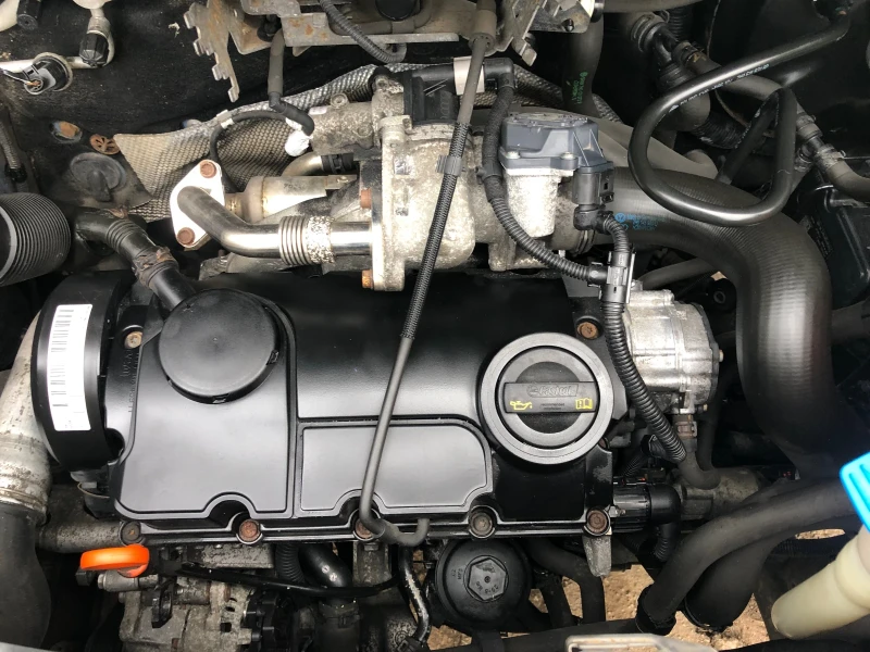 VW Transporter 1.9 TDI 86к.с. Климатик., снимка 9 - Бусове и автобуси - 53026051