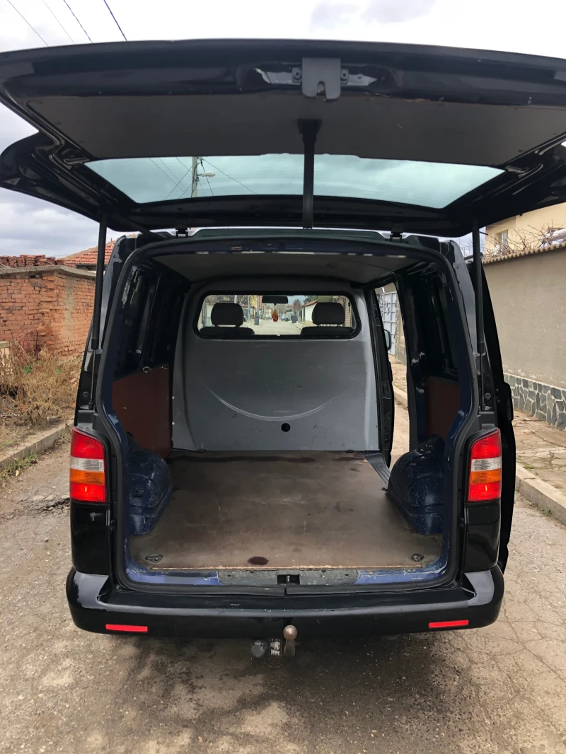 VW Transporter 1.9 TDI 86к.с. Климатик., снимка 10 - Бусове и автобуси - 53026051