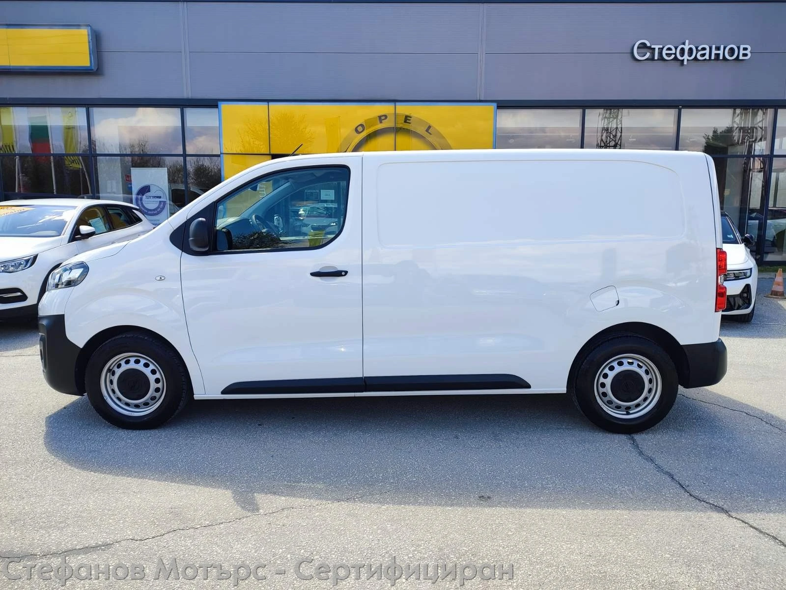 Opel Vivaro M Cargo Edition 1.5 Diesel (120hp) MT6 - изображение 4