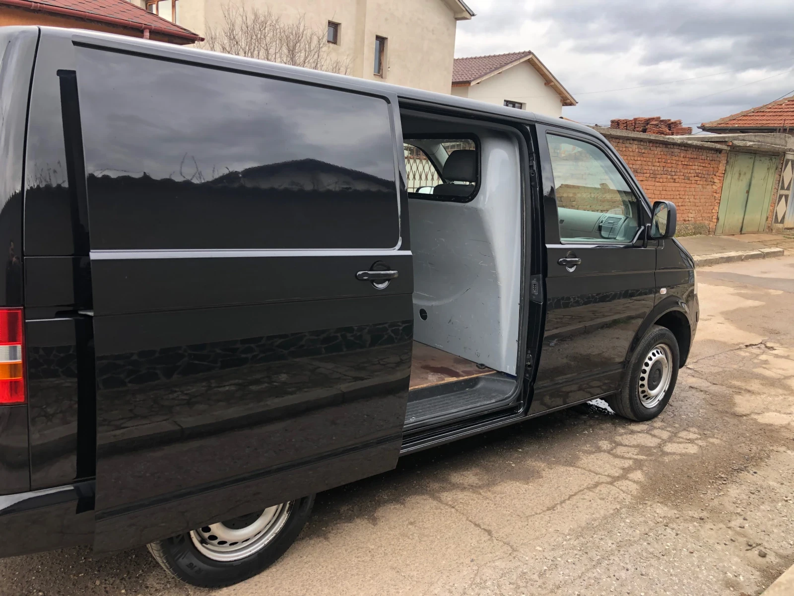 VW Transporter 1.9 TDI 86к.с. Климатик. - изображение 4