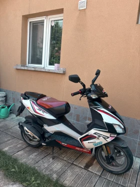 ������ Aprilia Sr