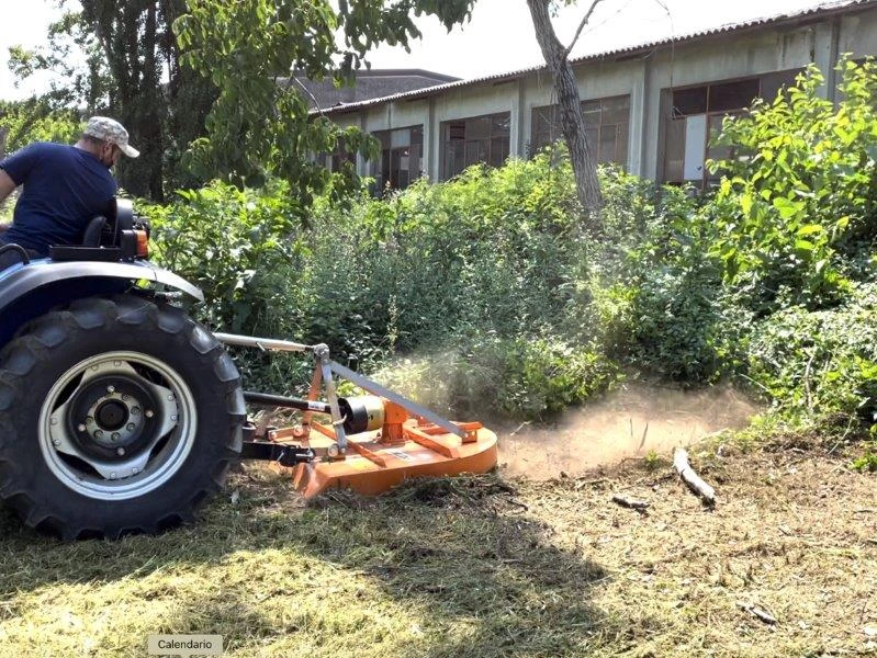 Сенокосачка Друга марка Роторна косачка марка Deleks модел Buggy 120 C, снимка 7 - Селскостопанска техника - 48186287