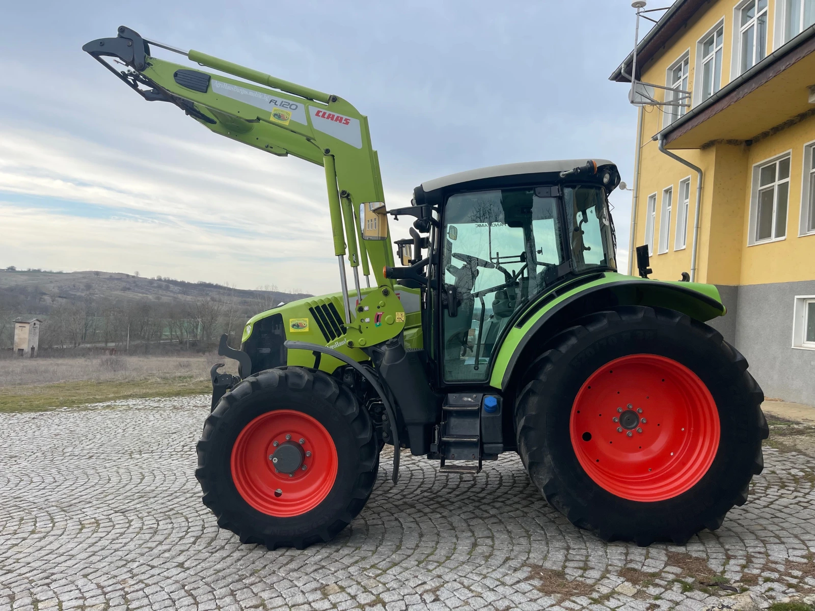 Трактор Claas ARION 460 CIS С ТОВАРАЧ ЛИЗИНГ - изображение 4