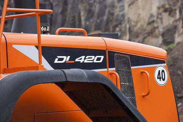 Челен товарач DOOSAN DL420-5, снимка 2 - Индустриална техника - 22539912