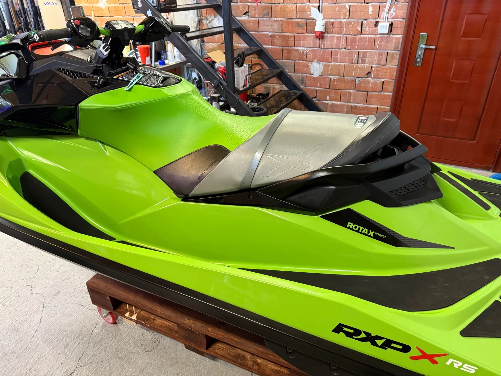 Джет Bombardier Sea Doo RXT-X-325, снимка 4 - Воден транспорт - 47233585