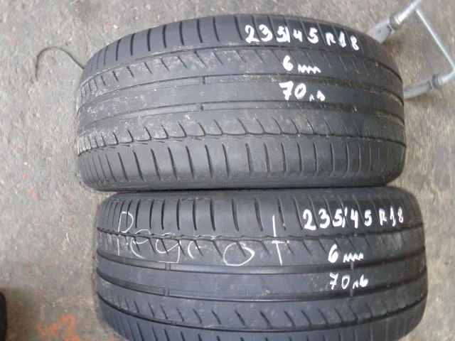 Гуми Летни 235/45R18, снимка 4 - Гуми и джанти - 11089531