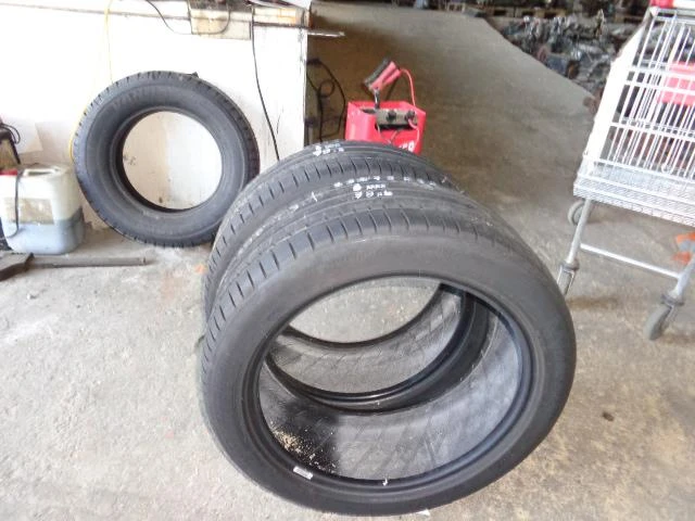 Гуми Летни 235/45R18, снимка 5 - Гуми и джанти - 11089531