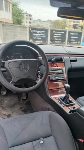 Mercedes-Benz E 250, снимка 5