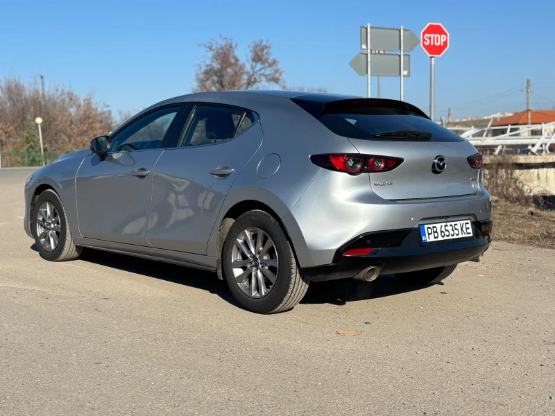 Mazda 3 Skyactiv-X / Хибрид, снимка 4 - Автомобили и джипове - 48337750