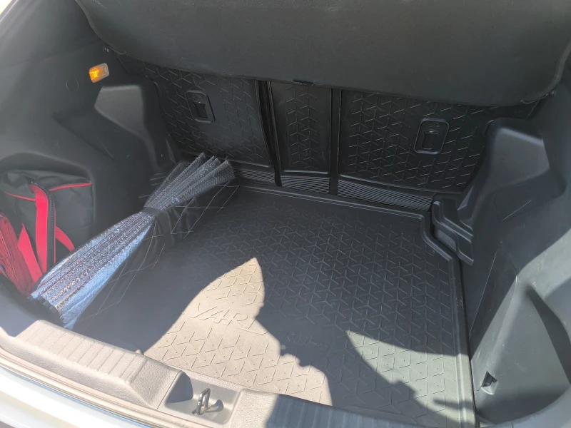 Toyota Yaris Cross 1.5 Hybrid, снимка 11 - Автомобили и джипове - 52488760