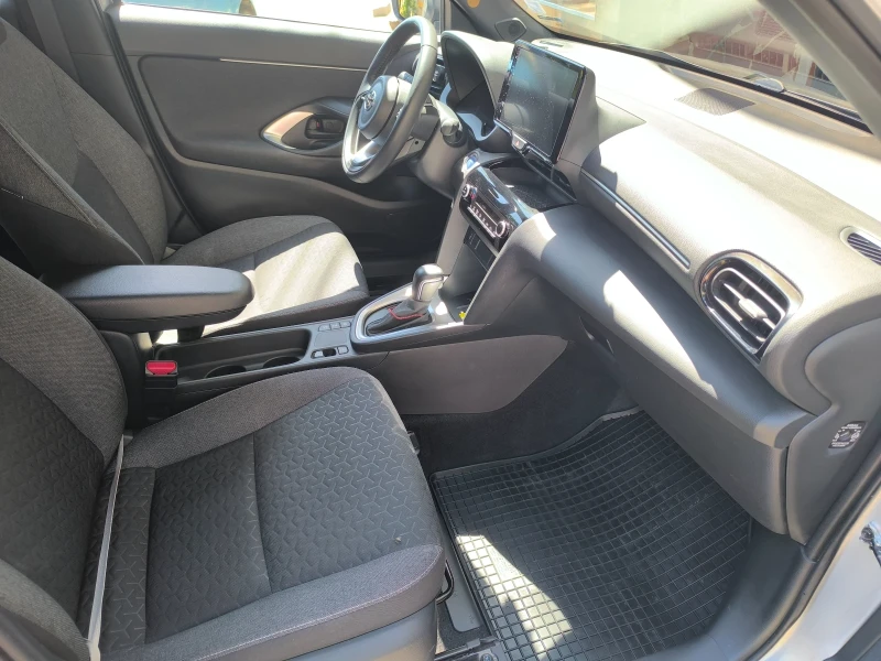 Toyota Yaris Cross 1.5 Hybrid, снимка 10 - Автомобили и джипове - 52488760