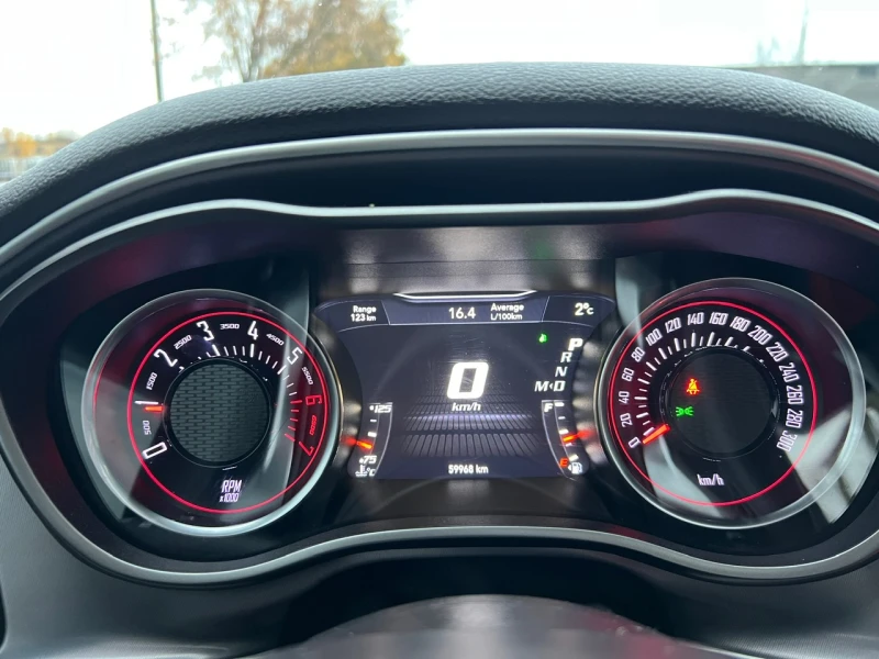 Dodge Challenger * 392 SCAT PACK* CARFAX * БЕЗ ПЪРВОНАЧАЛНА ВНОСКА, снимка 8 - Автомобили и джипове - 52661691