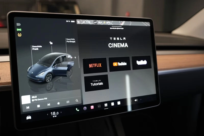 Tesla Model Y AWD/351HP/PANO/360/HUD/KLESS/AHK/L.ASSIST/650g, снимка 14 - Автомобили и джипове - 52662264