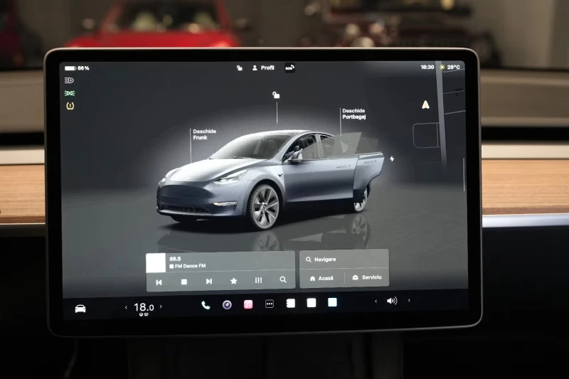 Tesla Model Y AWD/351HP/PANO/360/HUD/KLESS/AHK/L.ASSIST/650g, снимка 12 - Автомобили и джипове - 52662264