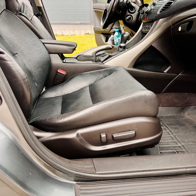 Honda Accord 2.4 Executive, снимка 10 - Автомобили и джипове - 53483376