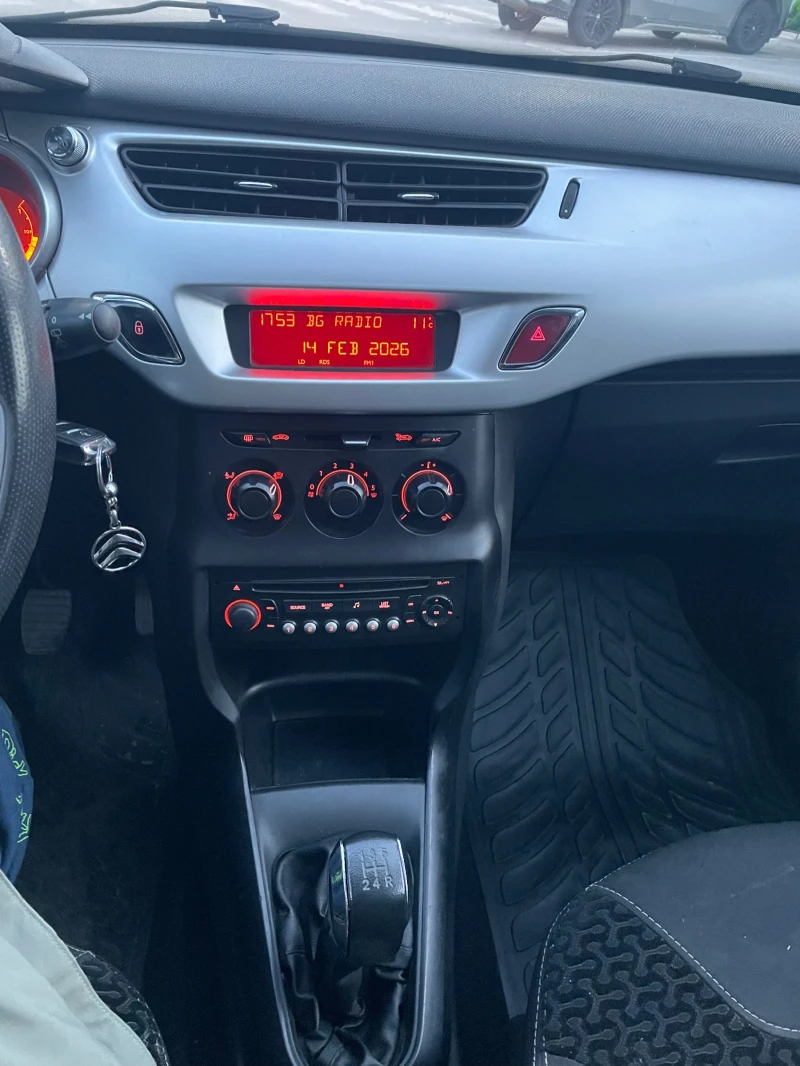 Citroen C3, снимка 8 - Автомобили и джипове - 53514194