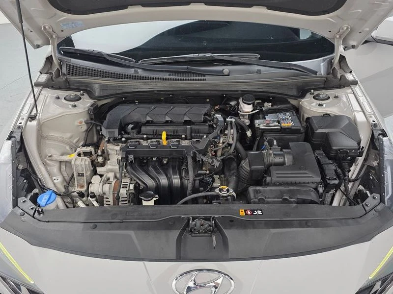 Hyundai Elantra 1.6| 121к.с.| ВКЛ.ТЕХНОТЕСТ, снимка 6 - Автомобили и джипове - 55402188