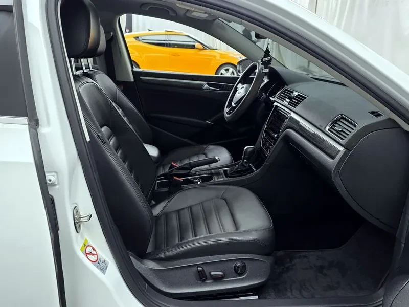 VW Passat 2.0 TSI - ���� 30% ����� | Mobile.bg � ����������� 11