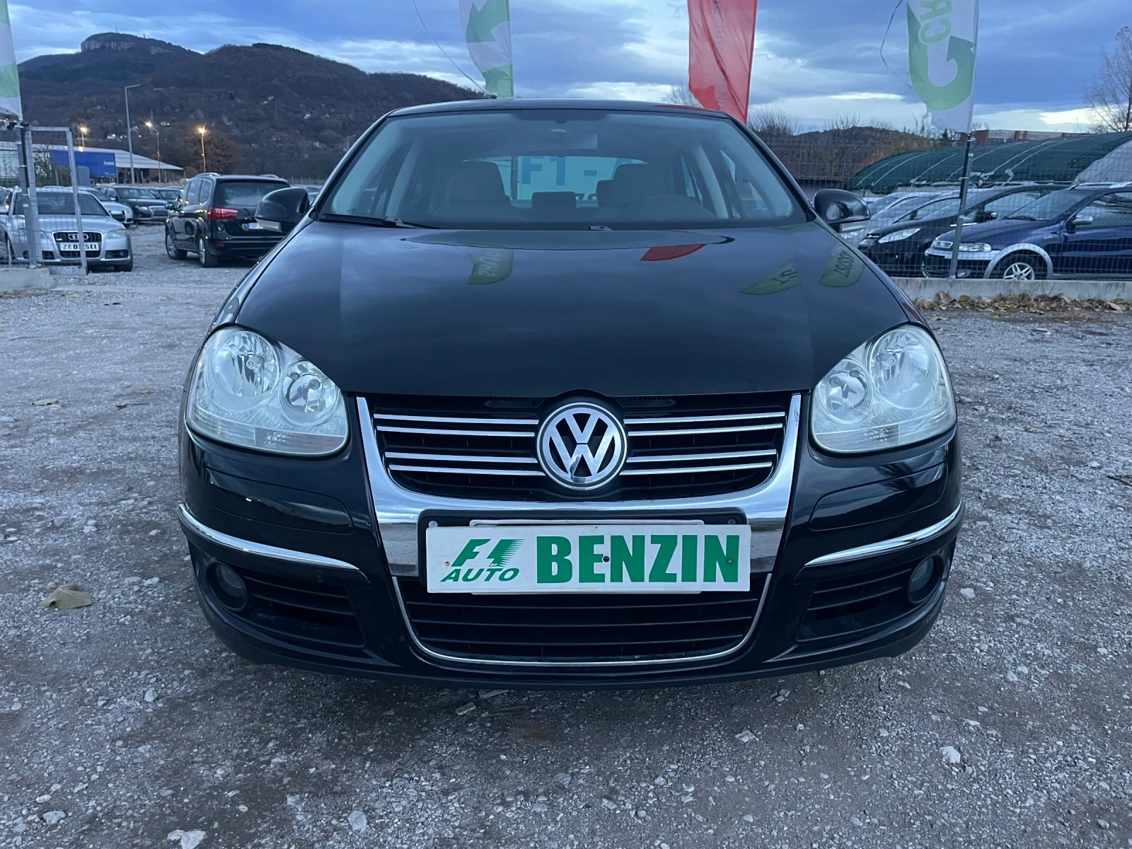 VW Jetta 1.6i-102-TOP-ITALiA - изображение 2