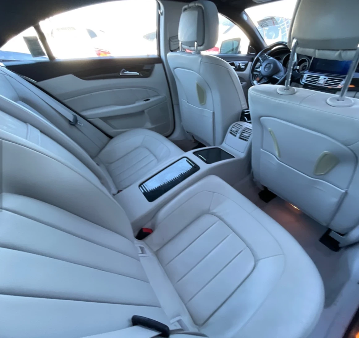 Mercedes-Benz CLS 550 Уникално екстрова и единствена по рода си! - изображение 5
