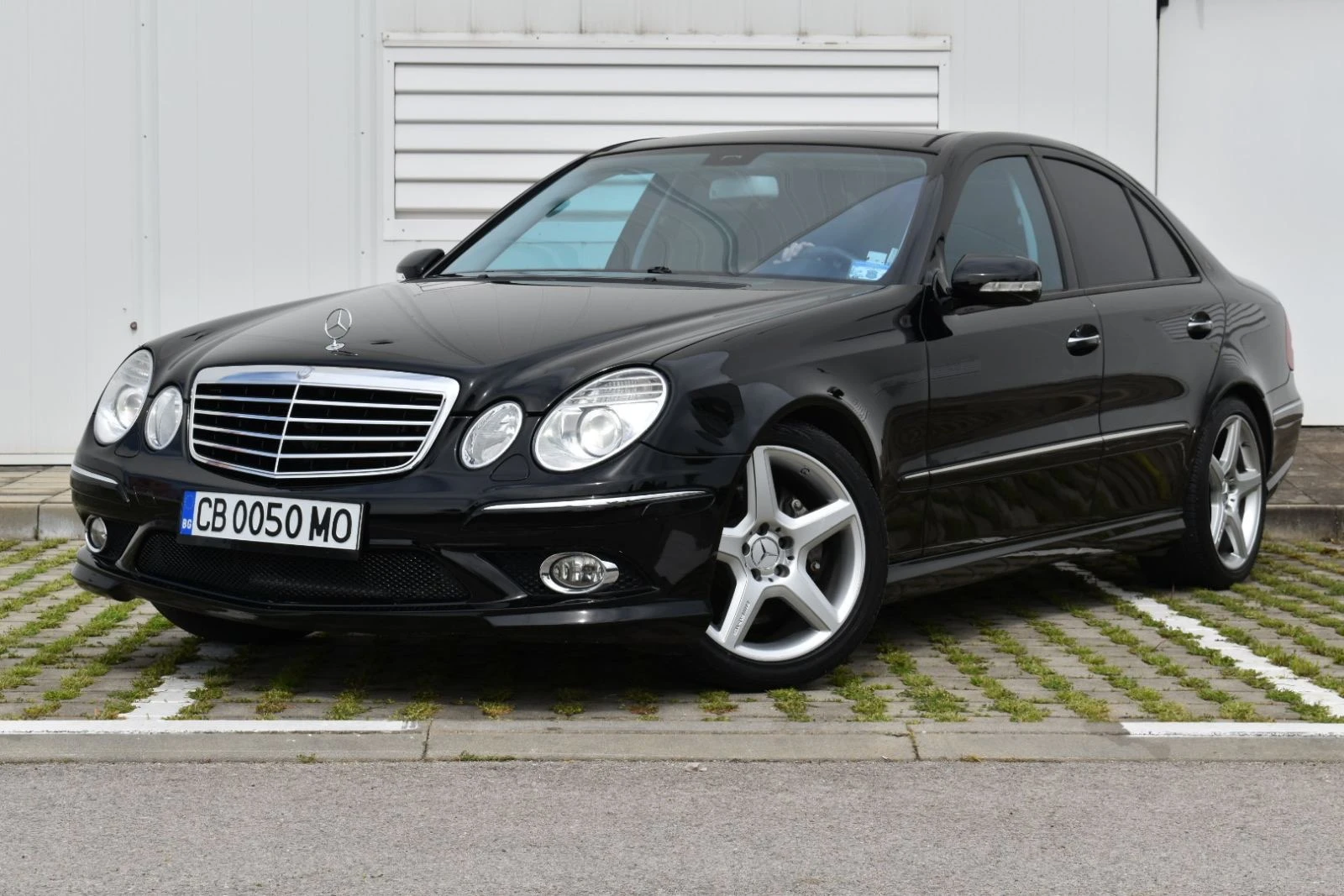 Mercedes-Benz E 500 388 - изображение 2