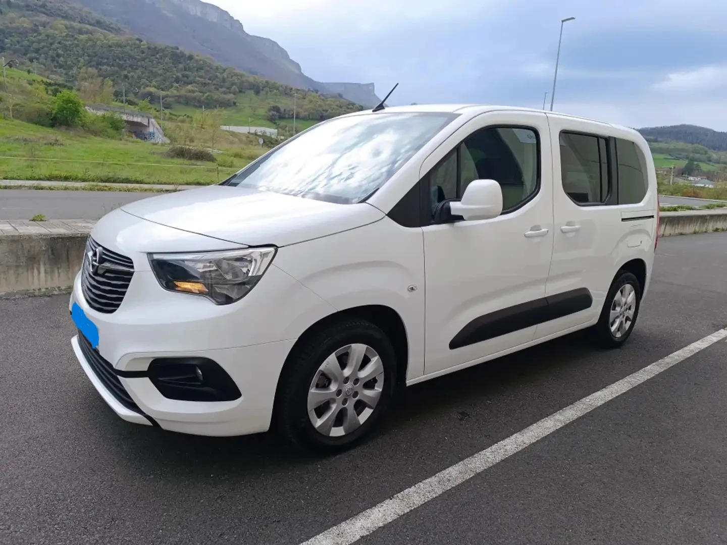 Opel Combo 1.5D - изображение 3