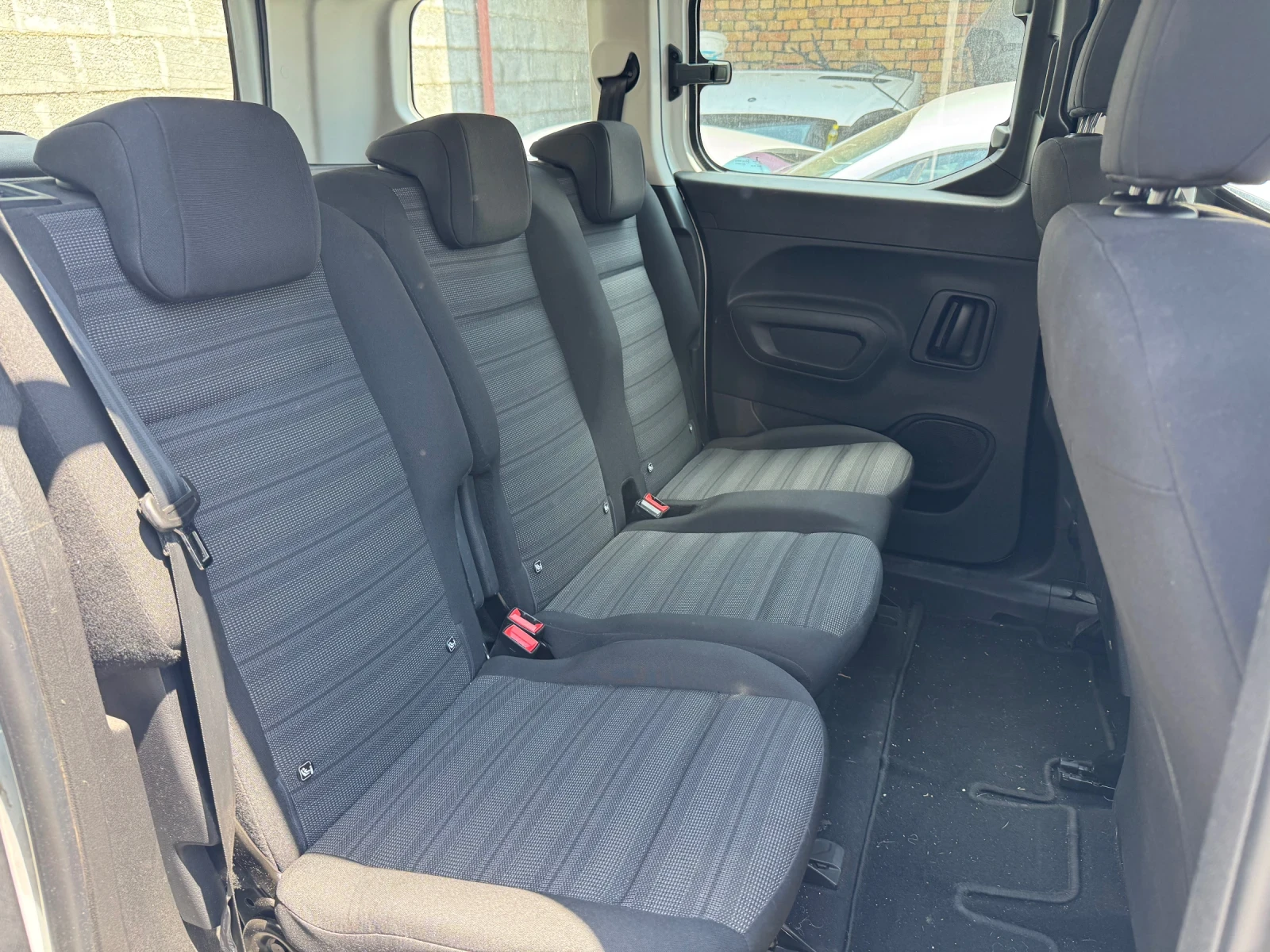 Opel Combo 1.5D - изображение 5