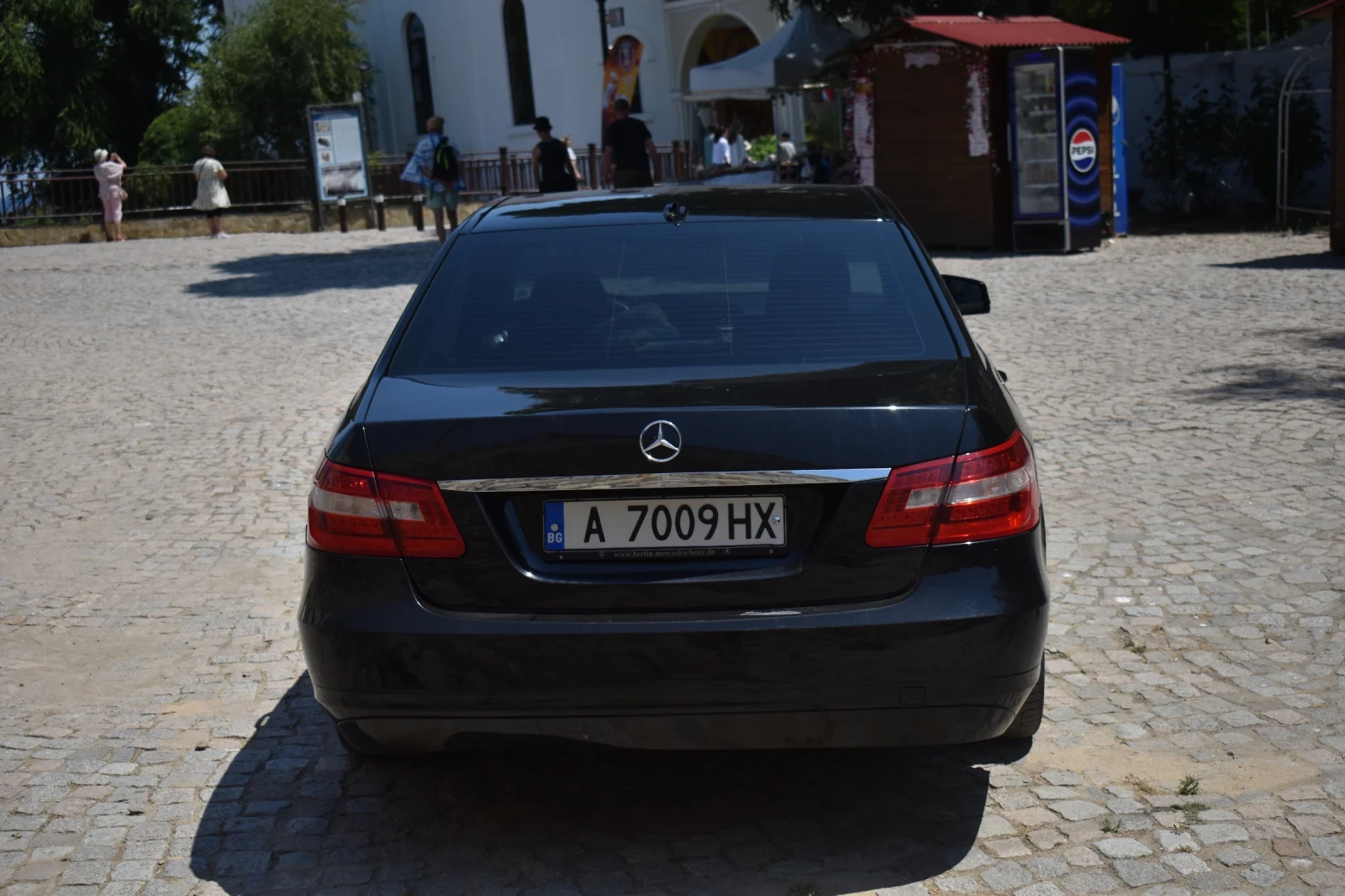 Mercedes-Benz E 220  - изображение 4