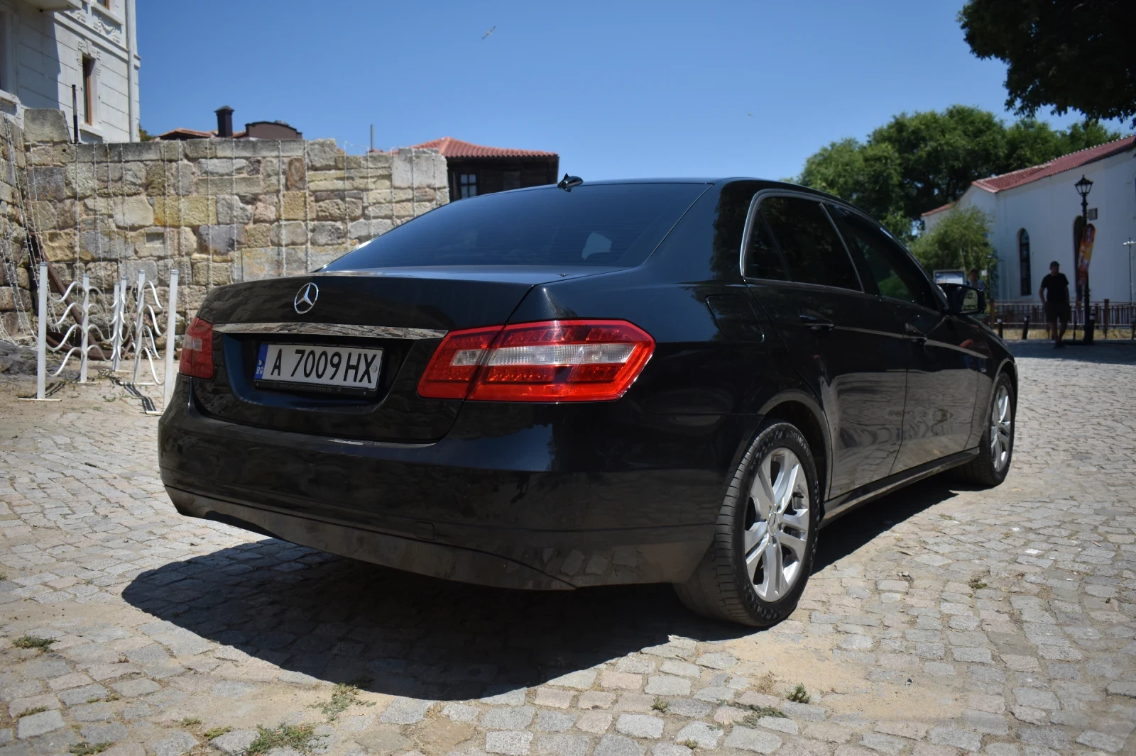 Mercedes-Benz E 220  - изображение 5