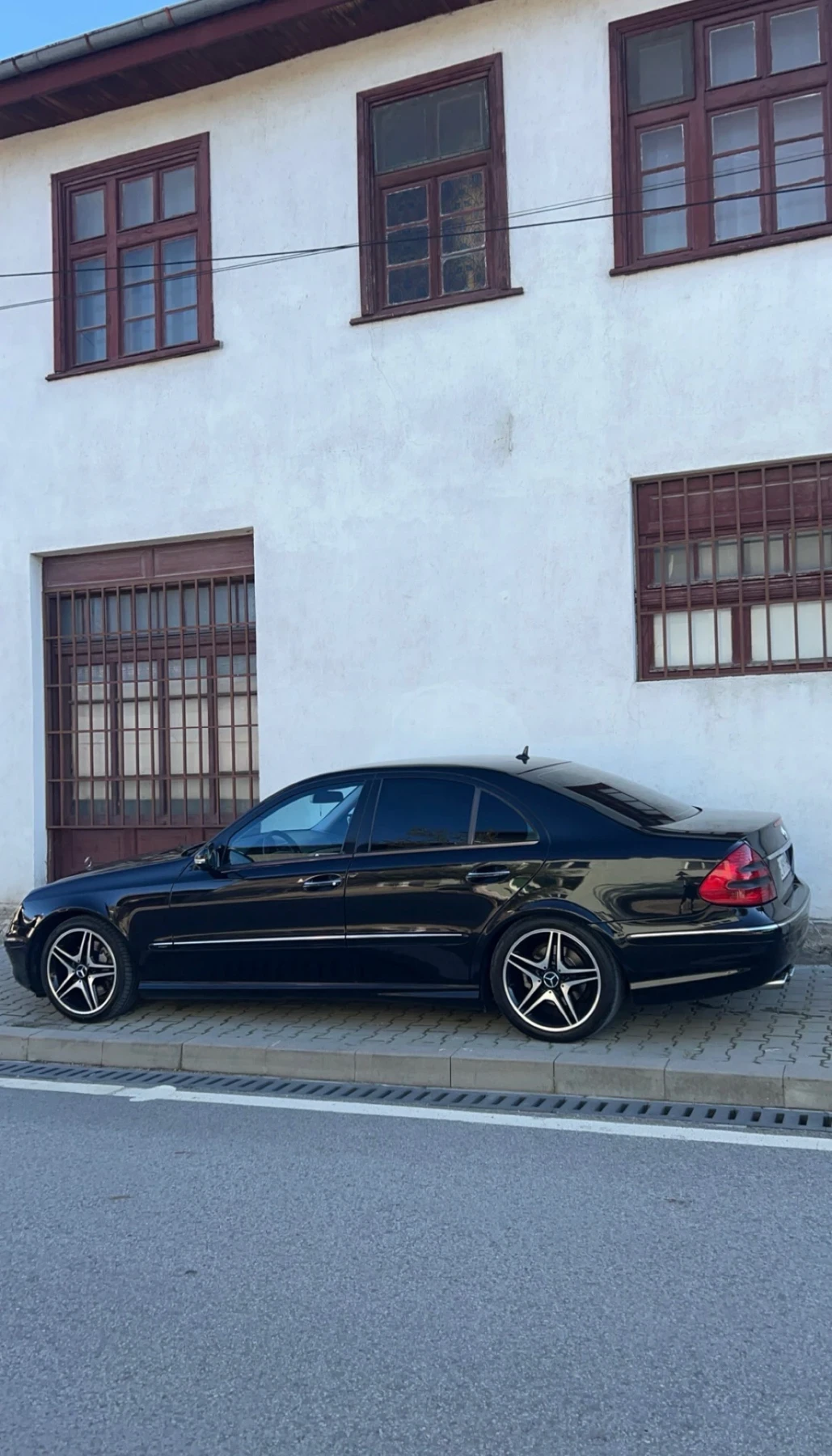 Mercedes-Benz E 320  - изображение 2