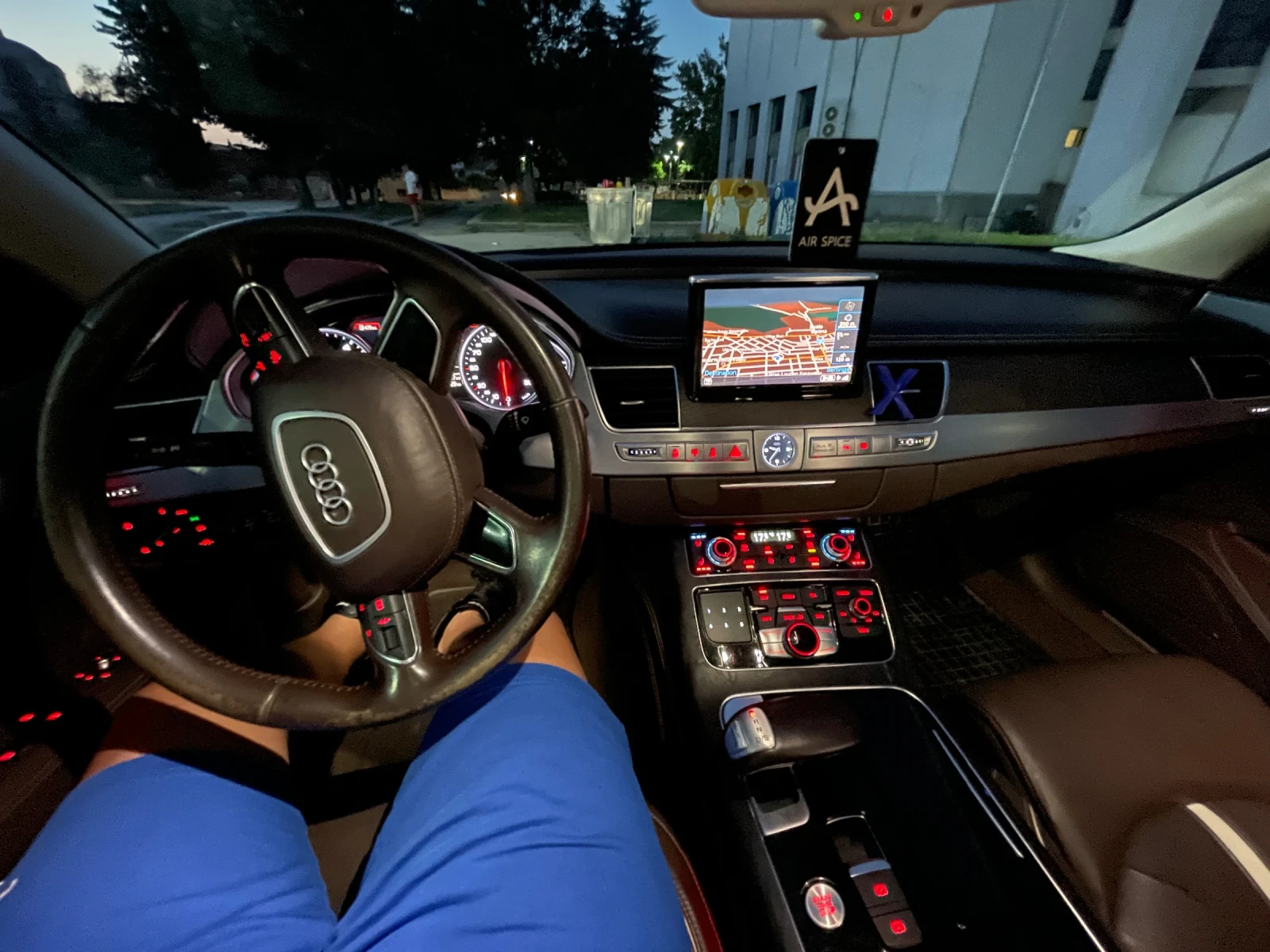 Audi A8 | Mobile.bg � ����������� 7