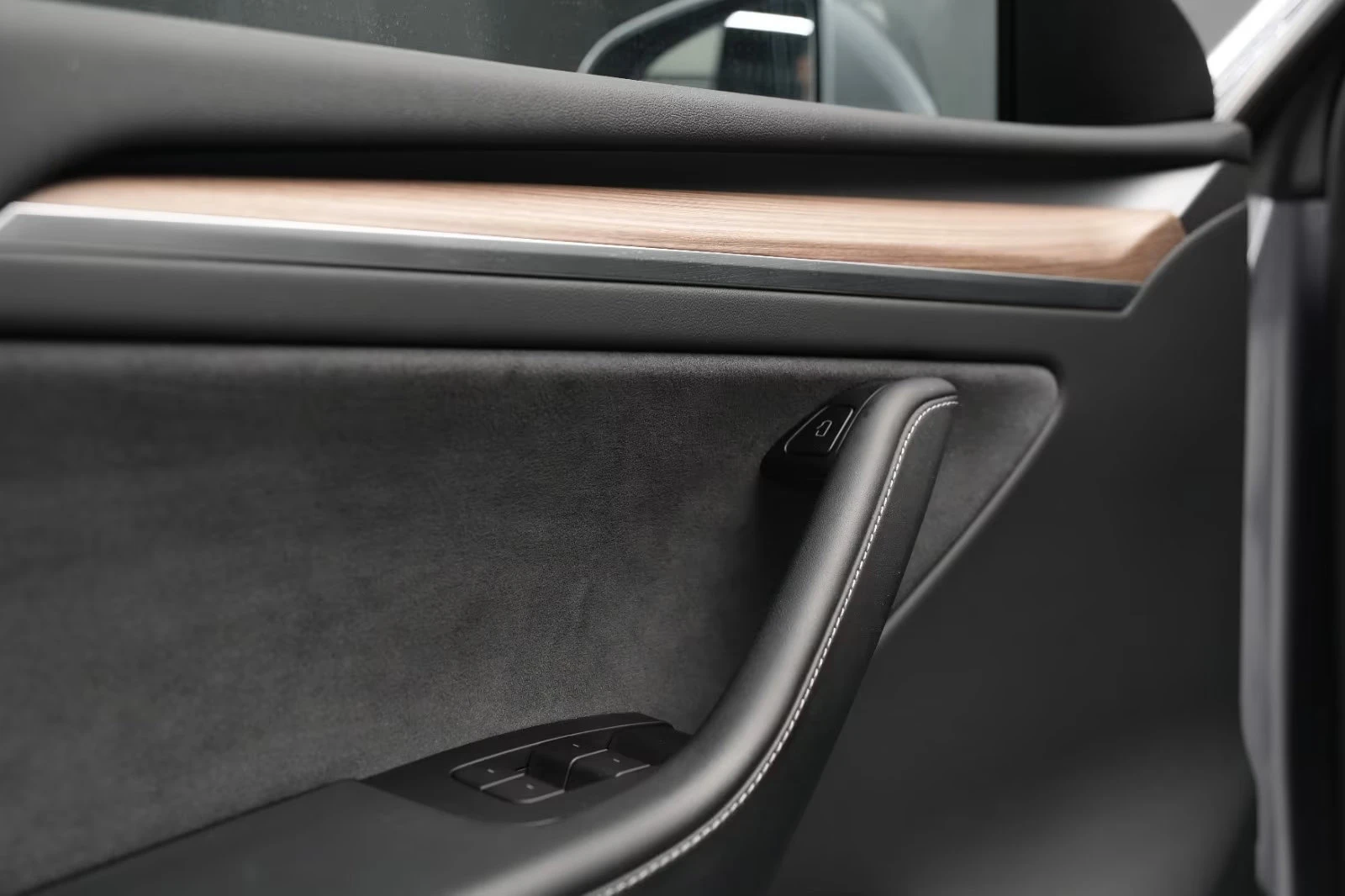 Tesla Model Y AWD/351HP/PANO/360/HUD/KLESS/AHK/L.ASSIST/650g - изображение 10