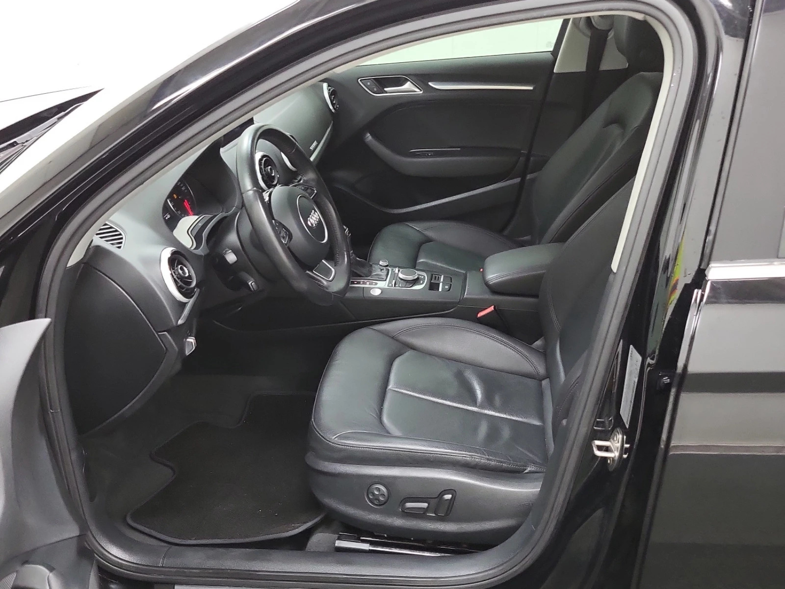 Audi A3 TURBO PROGRESIV * * CARFAX * * ���� ������ * *  | Mobile.bg � ����������� 11