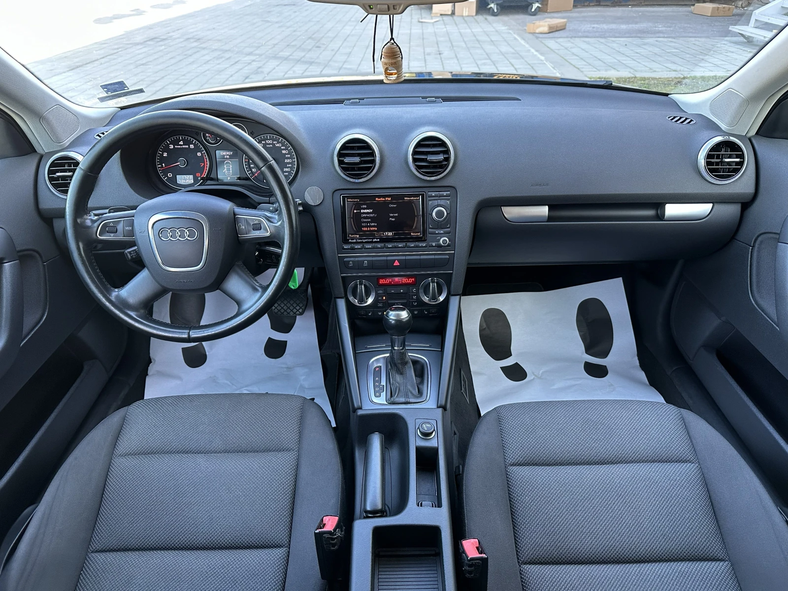 Audi A3 Автоматик, снимка 11 - Автомобили и джипове - 54353536