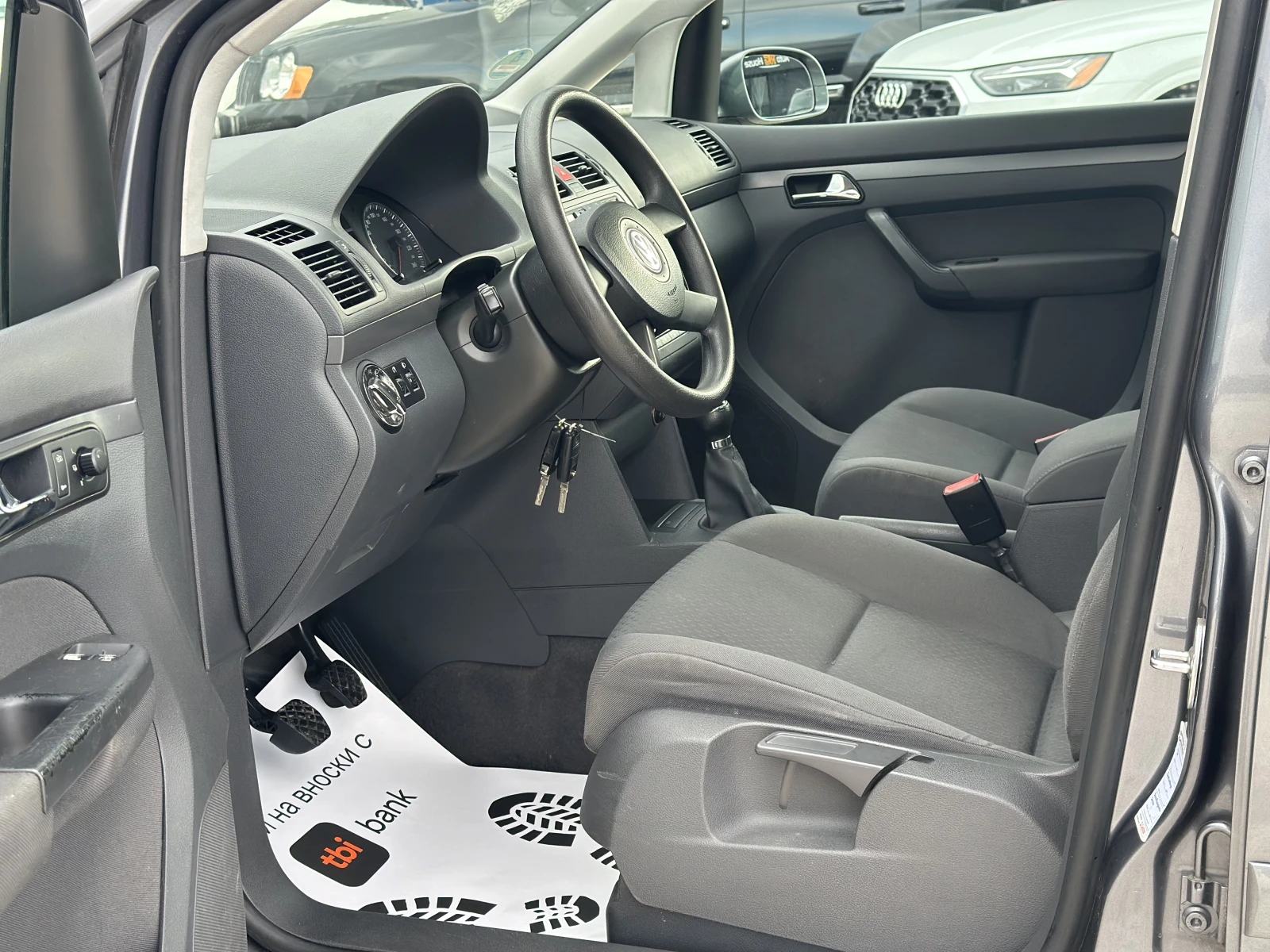 VW Touran 1.6 | 102 к.с., снимка 7 - Автомобили и джипове - 54357936