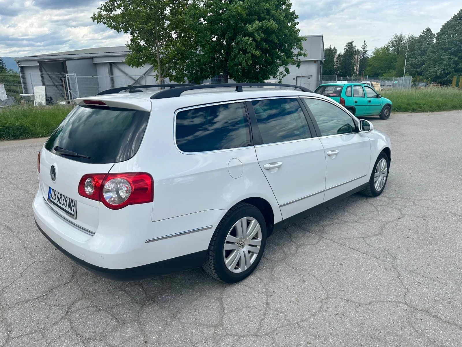 VW Passat 2.0 TDI - BMP.  Highline - TOP Състояние !, снимка 5 - Автомобили и джипове - 54592605