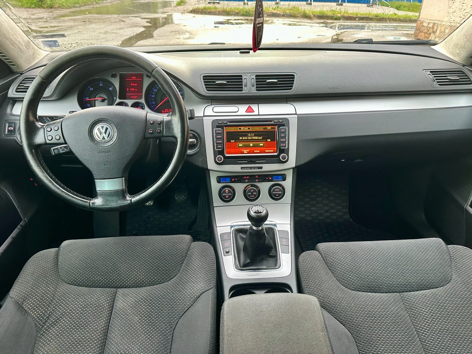 VW Passat 2.0 TDI - BMP.  Highline - TOP Състояние !, снимка 9 - Автомобили и джипове - 54592605