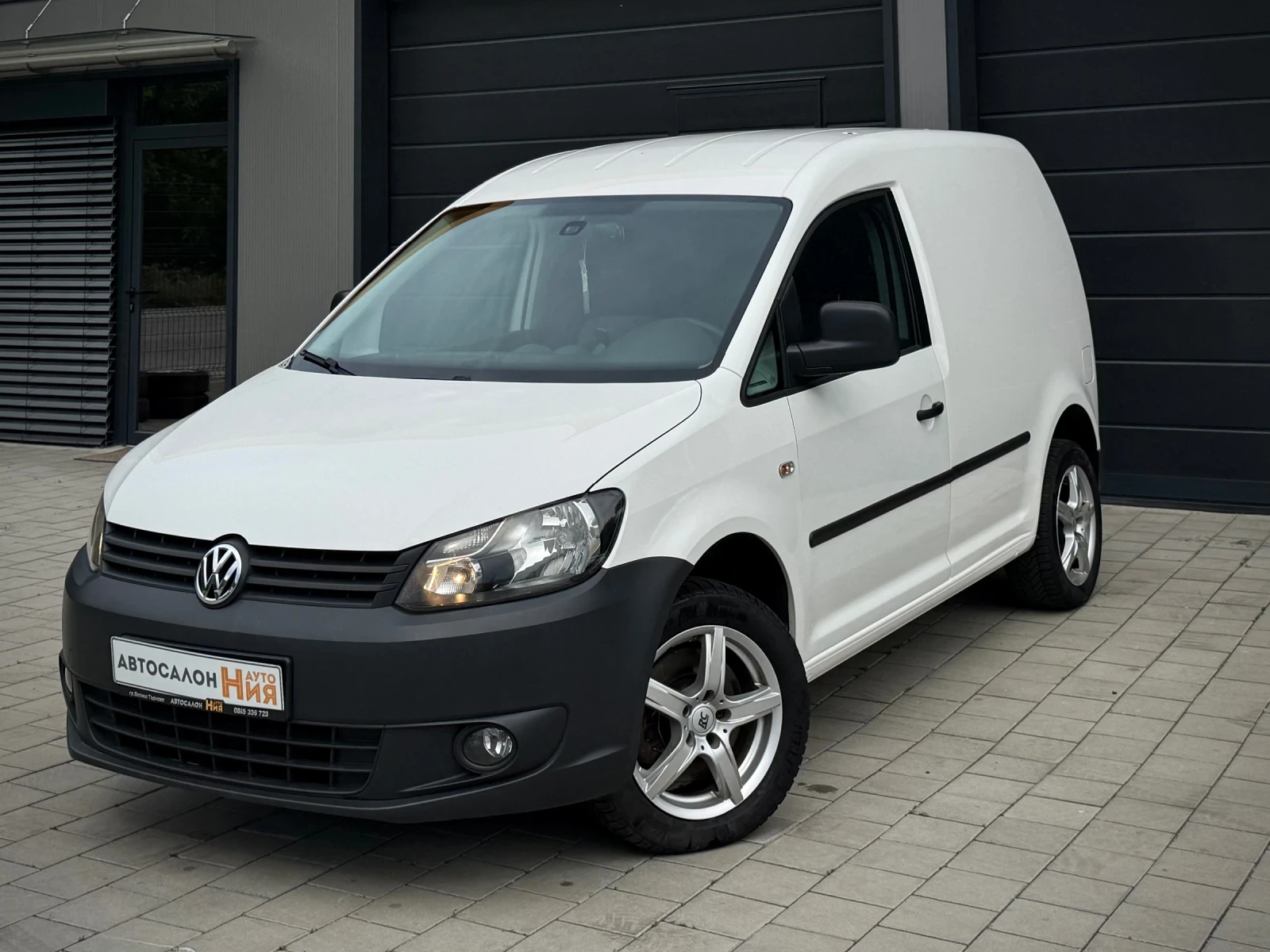 VW Caddy 2.0TDI * NAVI* Climatronic* ОБСЛУЖЕНО* 