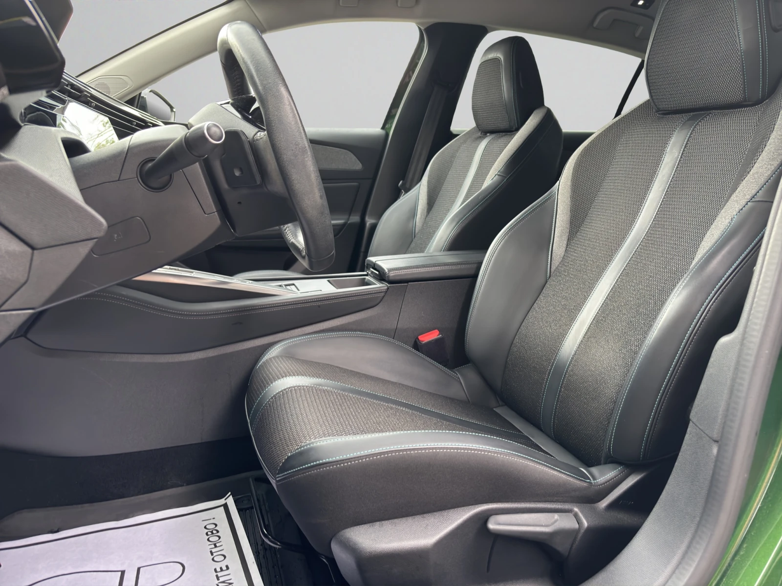 Peugeot 308 ALLURE PACK 1, 2 Лизинг Гаранция до 04.2029 г., снимка 10 - Автомобили и джипове - 55007900