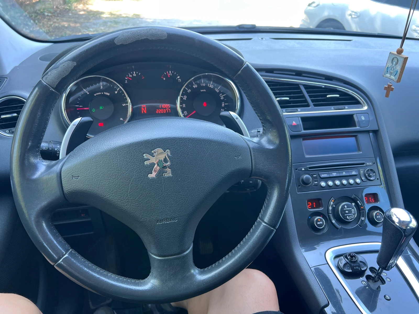 Peugeot 3008 1.6 HDI, снимка 9 - Автомобили и джипове - 55453886